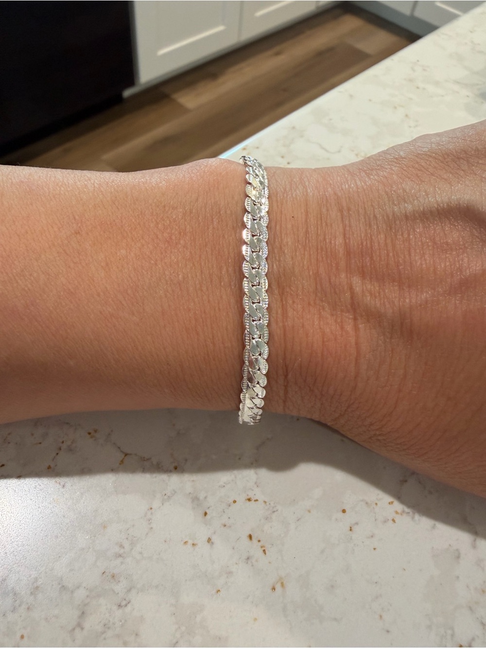 Solid 925 Sterling Silver Diamond-Cut Curb Link Chain Bracelet (7.1 Grams) 7”